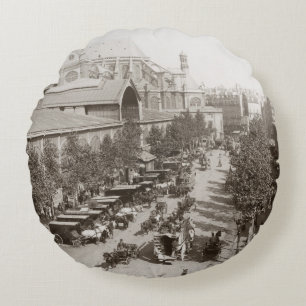 Paris: Les Halles, C1900 Round Pillow