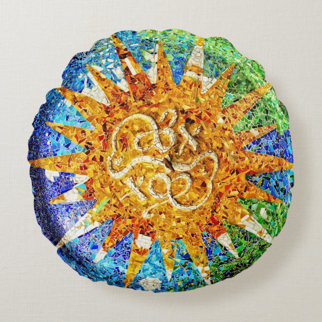 Park Guell mosaics Round Pillow (Front)