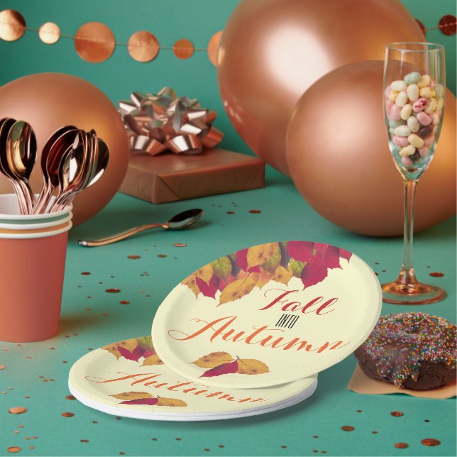 Party Celebration Fall Autumn Seasonal Leaves Paper Plates (Multi)