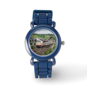 passenger train in Oberweser Watch