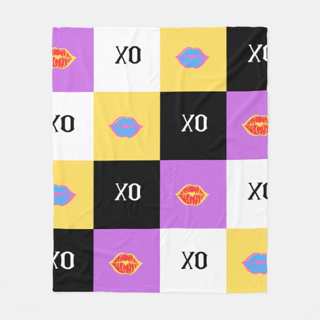 Passionate Lips & XO Pattern Fleece Blanket (Front)