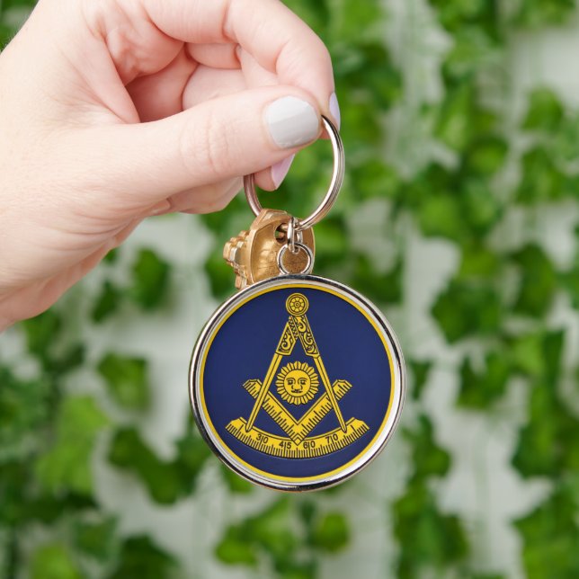 Past Master Freemason Square and Compass Masonic  Keychain (Hand)