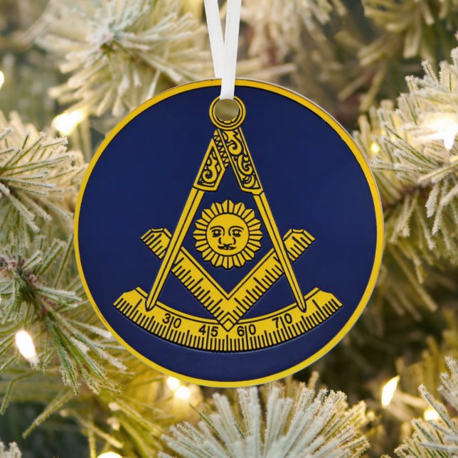 Past Master Freemason Square and Compass Masonic  Metal Ornament (Insitu)