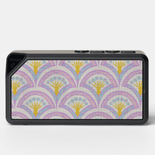 Pastel colored shell pattern bluetooth speaker