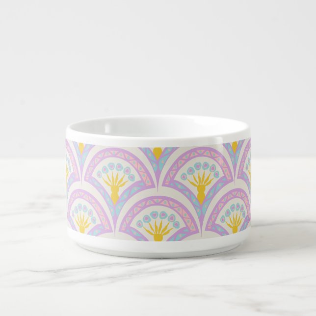 Pastel colored shell pattern bowl (Center)