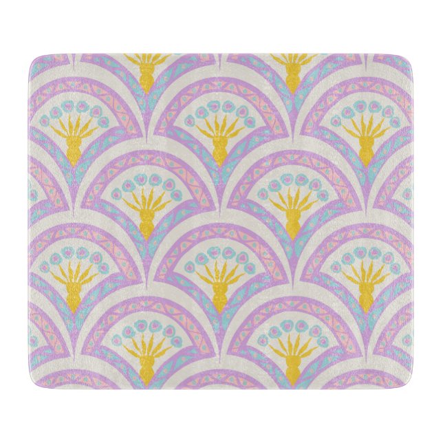 Pastel colored shell pattern cutting board (Front)