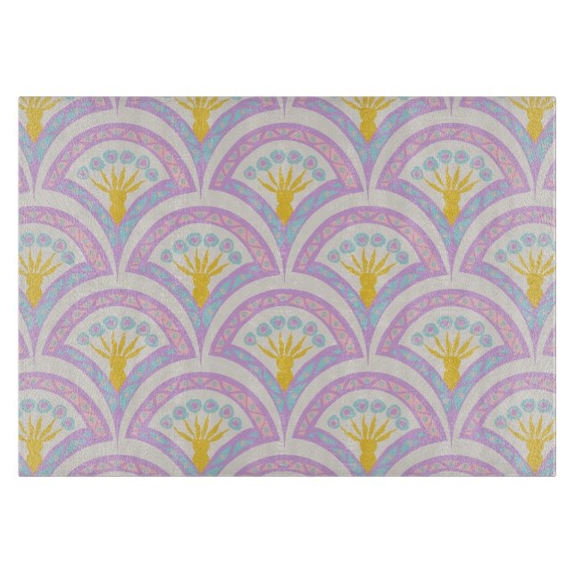 Pastel colored shell pattern cutting board (Front)