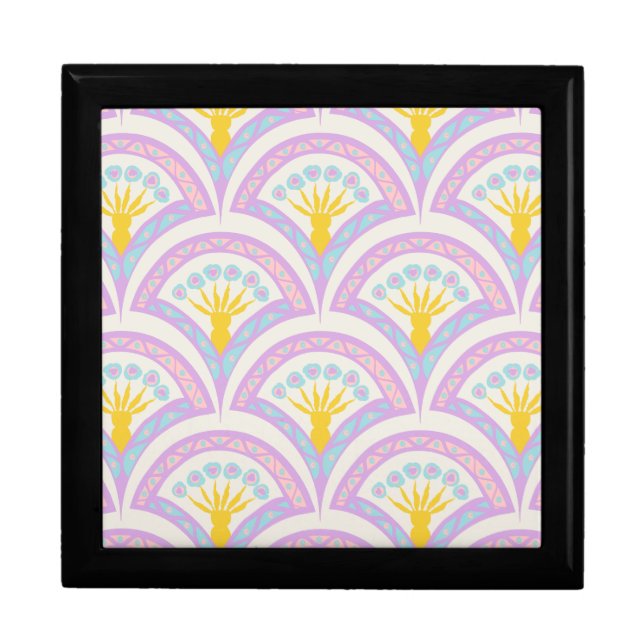 Pastel colored shell pattern gift box (Front)