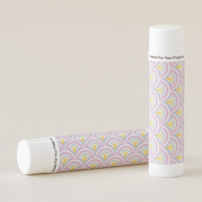 Pastel colored shell pattern lip balm (Front)