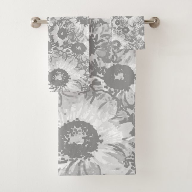 Pastel Gray Grey Floral Pattern Bath Towel Set (Insitu)