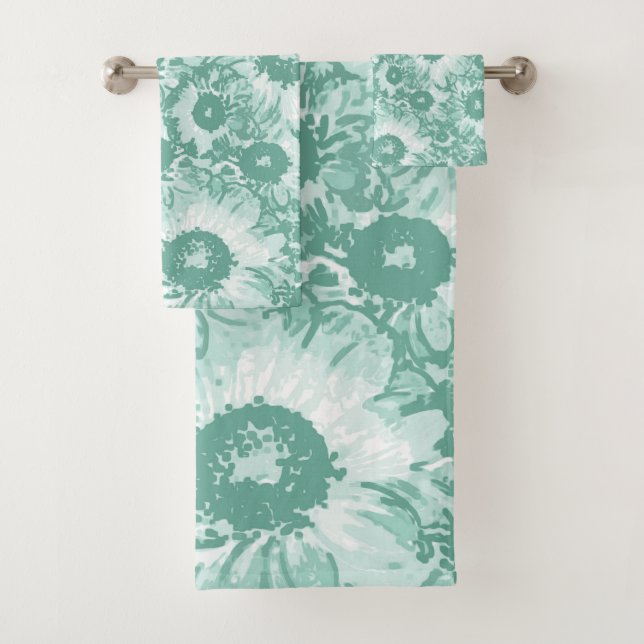 Pastel Gray Teal Green Floral Pattern Bath Towel Set (Insitu)