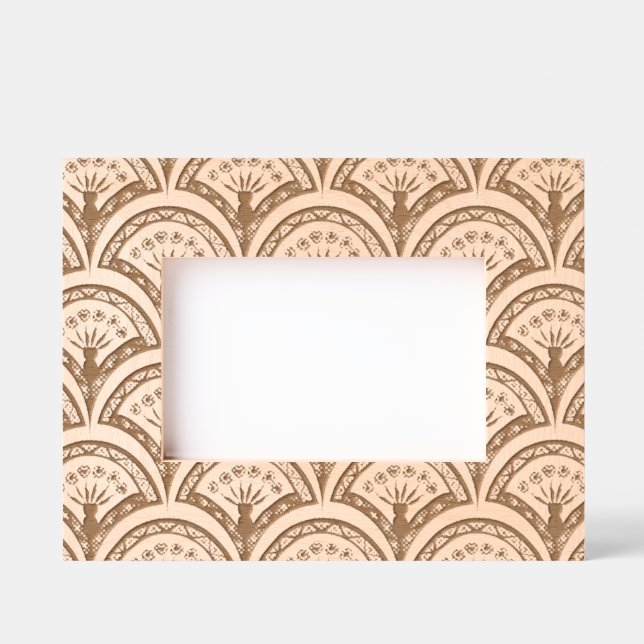 Pastel Scallop Pattern Engraved Frames (Front)