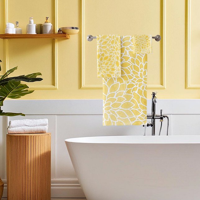 Pastel yellow dahlias bath towel set (Creator Uploaded)