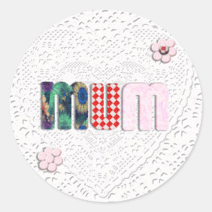 Patchwork 'MUM' on Lace Classic Round Sticker
