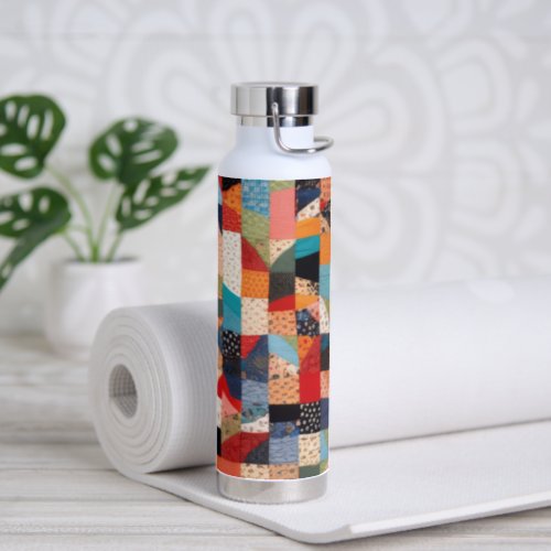 Patchwork Quilt Design Water Bottle