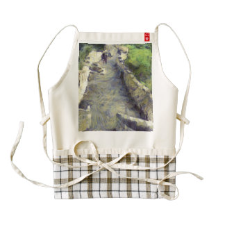 Pathway on the Great wall of China Zazzle HEART Apron
