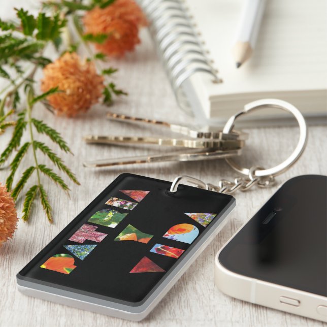 Patria y Vida Black Floral Letters Keychain (Front Right)