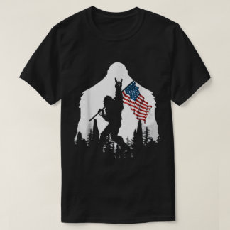 Patriotic Bigfoot Silhouette Art T-Shirt