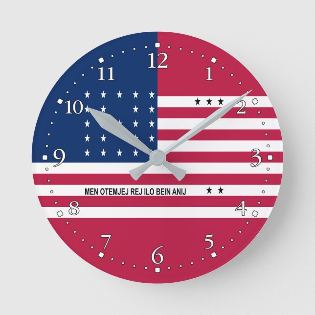 Patriotic Bikini Atoll Flag Round Clock (Front)