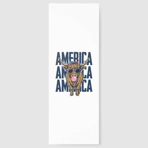 Patriotic Highland Cow America Vintage T-Shirt Des Bookmarks