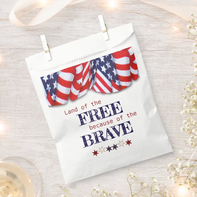 Patriotic Land of the Free Bunting Favor Bag (Clipped)