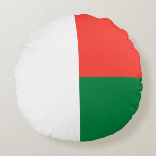 Patriotic Madagascar Flag Round Pillow