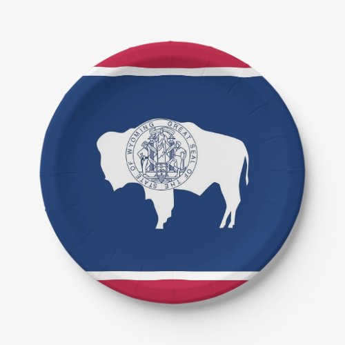 Patriotic paper plate with Wyoming flag