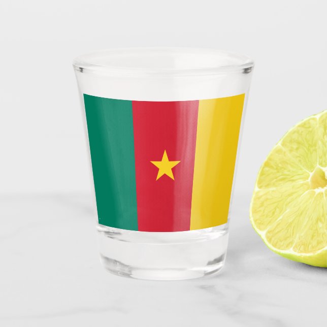 Patriotic shot glass with flag of Cameroon (Front)