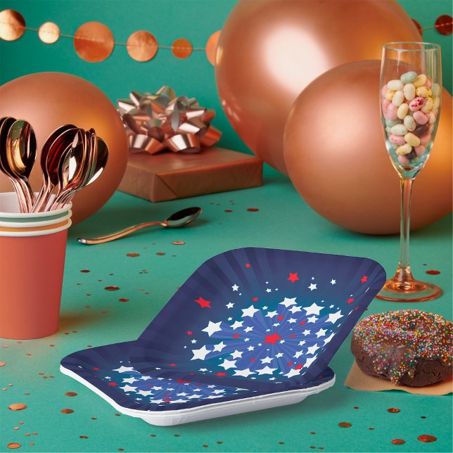 Patriotic Starburst Red White and Blue USA  Paper Plates (Creator Uploaded)