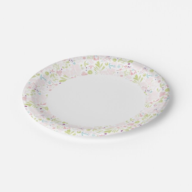 pattern displaying floral paper plates (Angled)