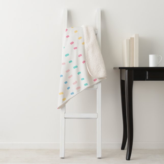 Pattern lines sherpa blanket (In Situ)
