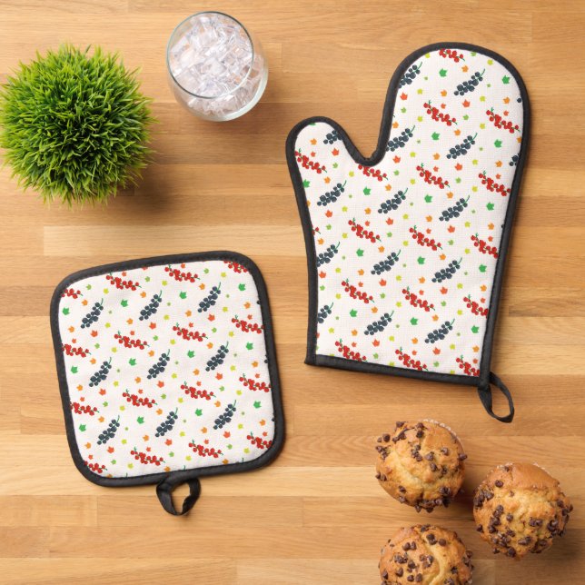 Pattern Of Berries, Redberry, Blueberry, Fruit Oven Mitt & Pot Holder Set (Top Down)