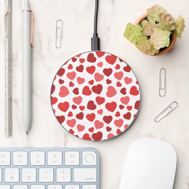 Pattern Of Hearts, Red Hearts, Hearts Pattern Wireless Charger (Desk)