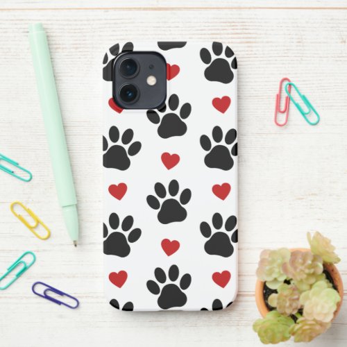 Pattern Of Paws Dog Paws Black Paws Red Hearts iPhone 12 Case