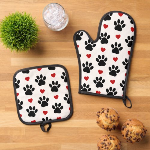 Pattern Of Paws Dog Paws Black Paws Red Hearts Oven Mitt  Pot Holder Set