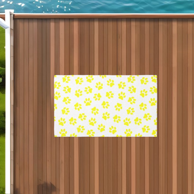 Pattern Of Paws, Dog Paws, Yellow Paws Outdoor Rug (Insitu (Outdoor 1))