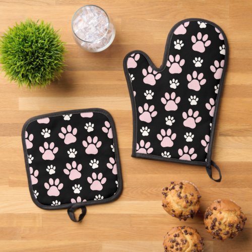 Pattern Of Paws Pink Paws Dog Paws Animal Paws Oven Mitt  Pot Holder Set