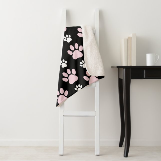 Pattern Of Paws, Pink Paws, Dog Paws, Animal Paws Sherpa Blanket (In Situ)