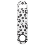 Pattern with black skulls on white bar key