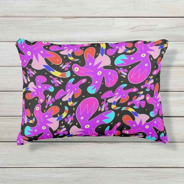 Patterned green outdoor pillow (Front)