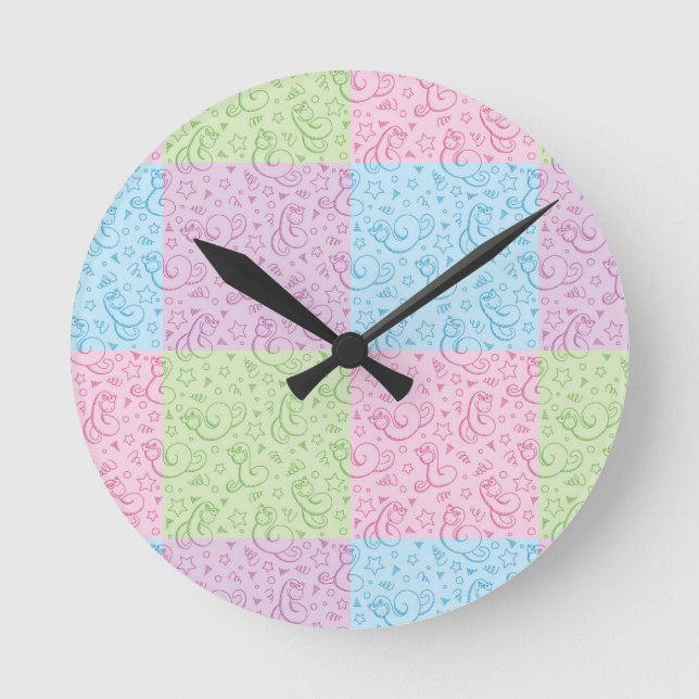 patterns with snakes round clock (Front)