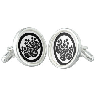 Paulownia with 5-3 blooms in circle cufflinks