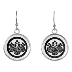 Paulownia with 5-3 blooms in circle earrings