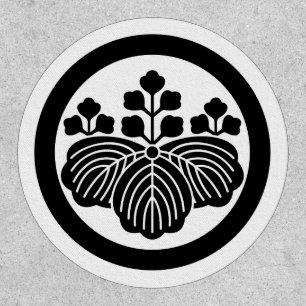 Paulownia with 5-3 blooms in circle patch