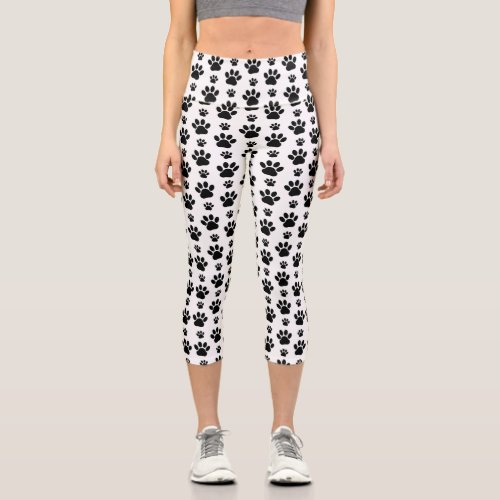 Paw Pattern Dog Paws Paw Prints Black and White Capri Leggings