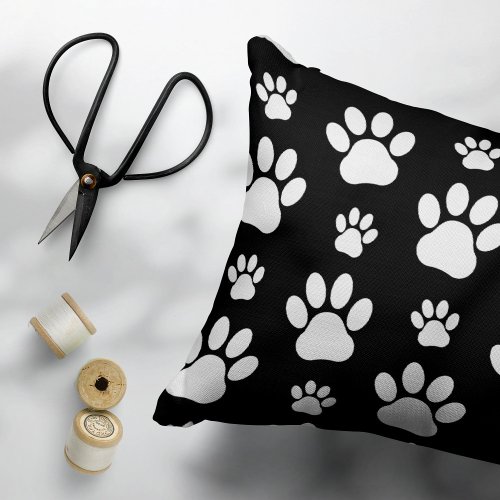 Paw Pattern Paw Prints Dog Paws Black and White Pillow Case