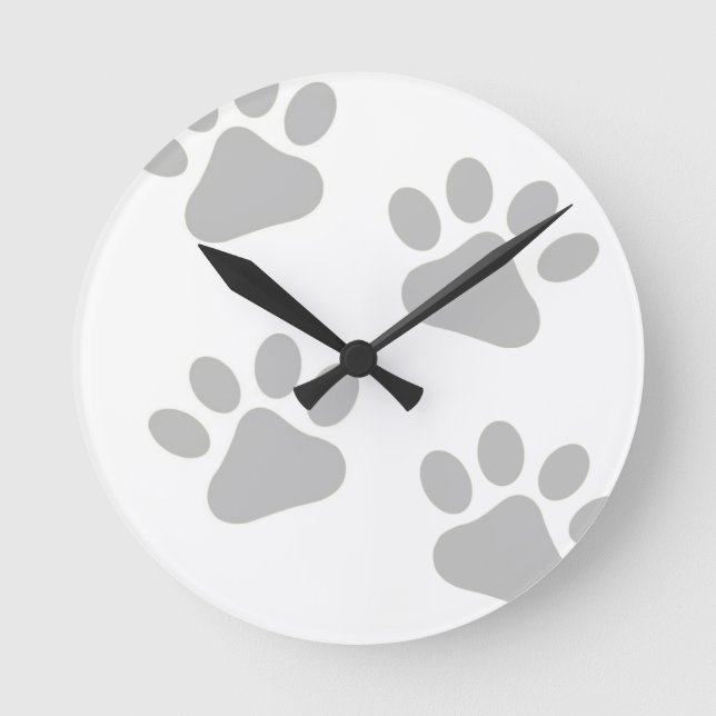 Paws for a Moment Round Clock (Front)