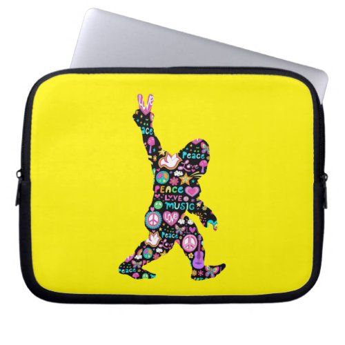 Peace Love Bigfoot Hippie Funny Bigfoot Lover      Laptop Sleeve