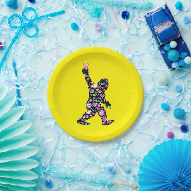 Peace Love Bigfoot Hippie Funny Bigfoot Lover      Paper Plates (Party)