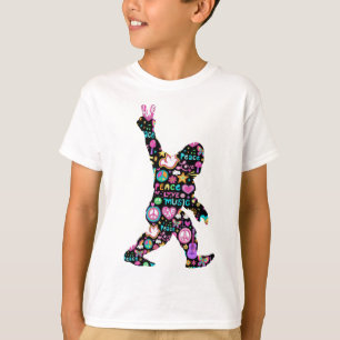 Peace Love Bigfoot Hippie Funny Bigfoot Lover T-Shirt